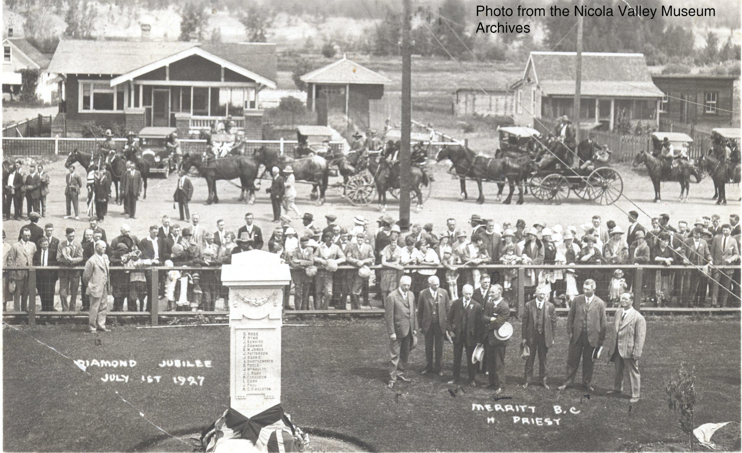 Diamond Jubilee ceremony at the old courthouse, Merritt, July 1, 1927